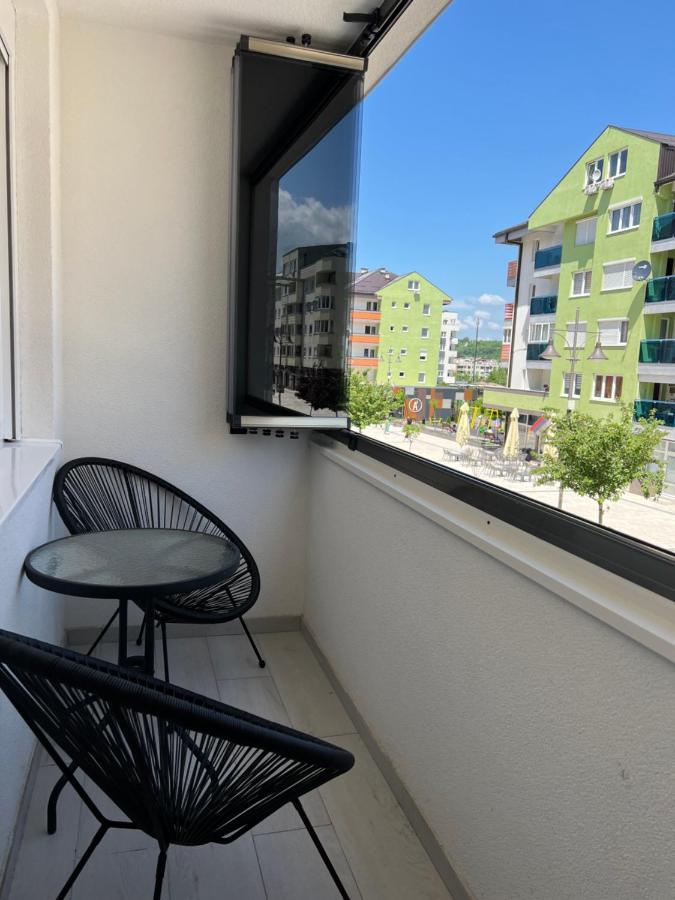 Stan Na Dan Viktor-Lukavica Appartement SJJ Buitenkant foto