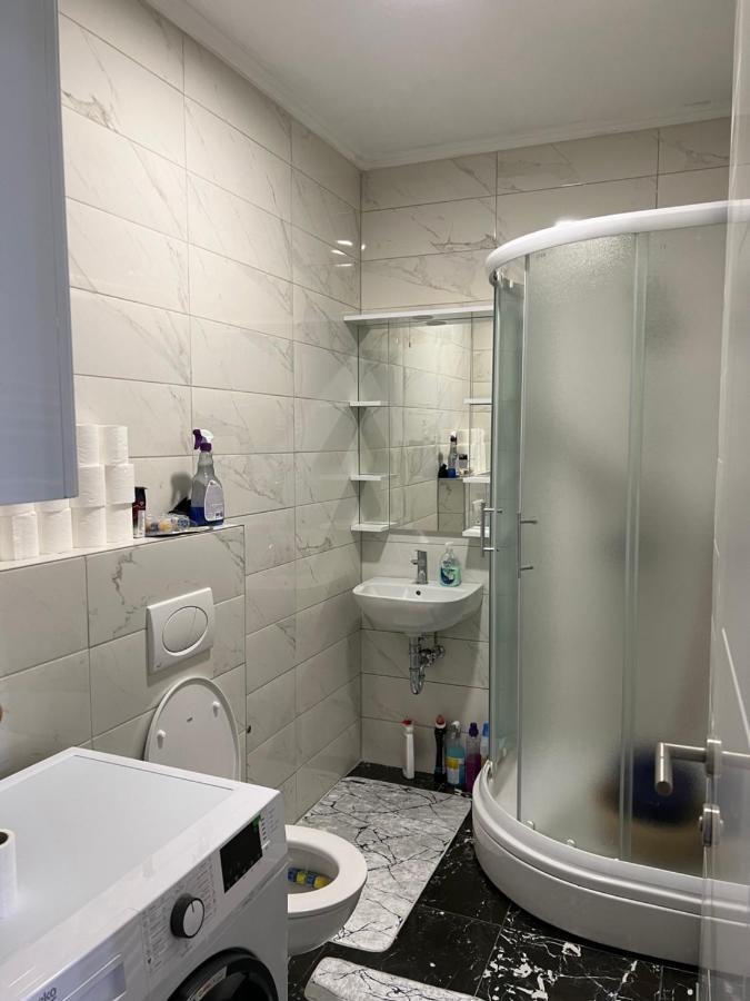 Stan Na Dan Viktor-Lukavica Appartement SJJ Buitenkant foto