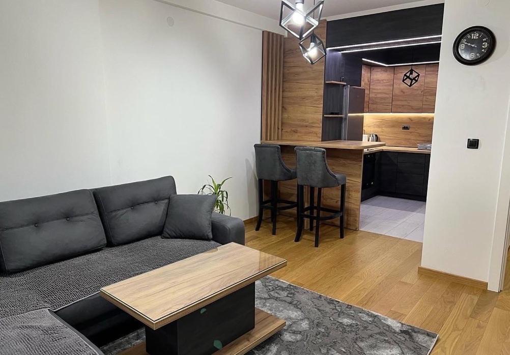 Stan Na Dan Viktor-Lukavica Appartement SJJ Buitenkant foto